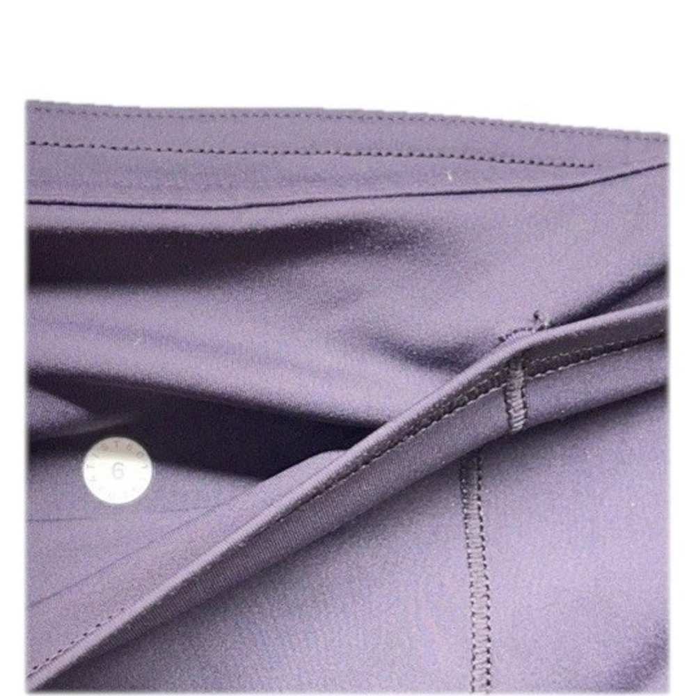 lululemon Black Women's Size 6 Leggings W/pockets & 3 Pockets On Back. - Picture 6 of 6